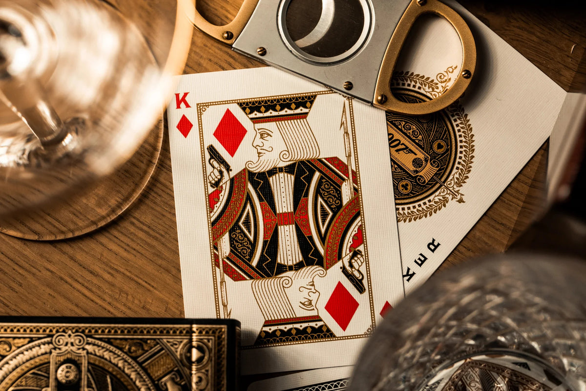 THEORY 11 - DELUXE JAMES BOND PLAYING CARDS